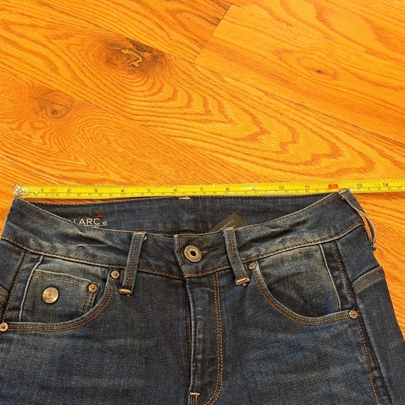 LIKE NEW G-Star Arc 3D Mid Skinny Jeans in Color: Dark Aged (Size:  W24 L28) - Picture 5 of 10